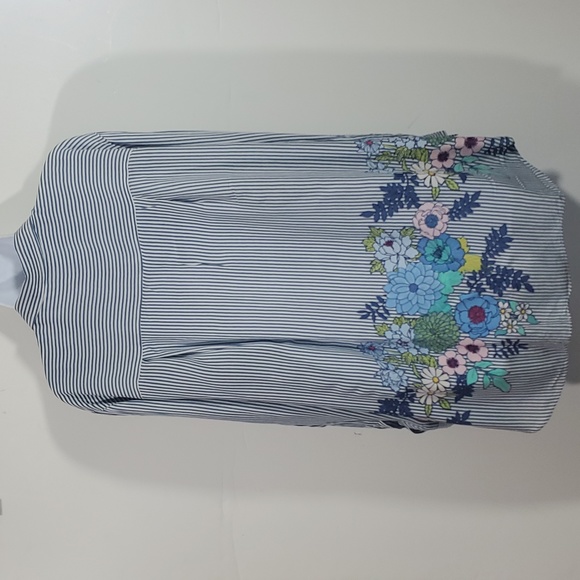 Jane and Delancey Size 1X Blue White Striped Floral Button Down Shirt - Picture 7 of 11